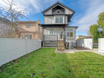 1620 E 53 AVENUE Vancouver