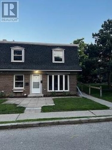 Townhouse For Sale In Southdale, Kitchener, Ontario