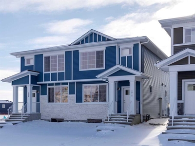 1012 West Lakeview Drive, Chestermere, Alberta