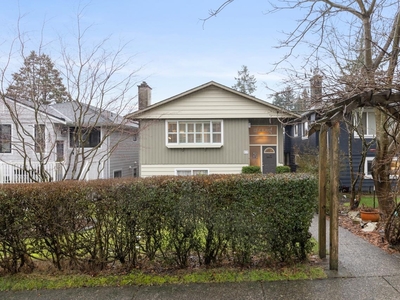 317 E 22ND STREET North Vancouver