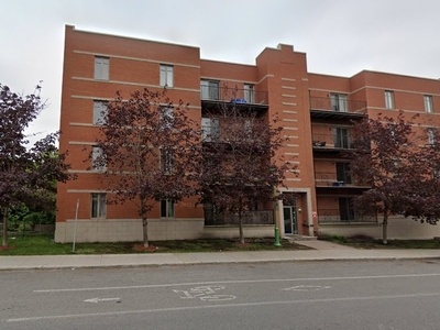 Condo/Apartment for sale, 926 Av. Ste-Croix, Saint-Laurent, QC H4L3Y6, CA , in Montreal, Canada
