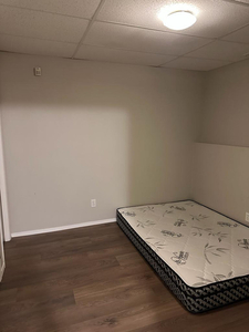 1 bedroom basement for sale