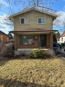 Amazing 3 bedrooms house in Guelph!!! Fully renovated!!