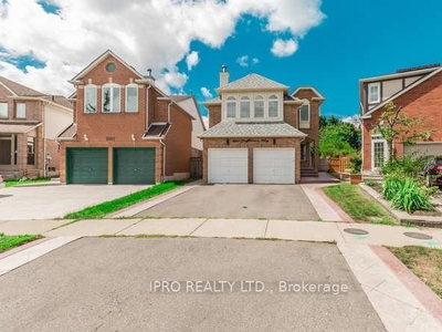 Entire Detached 4 Bed, 3 Bath house for rent in Mississauga
