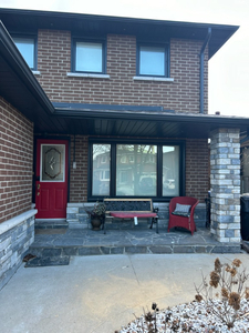 Furnished/Unfurnished 1 bedroom in a beautiful home in Brampton