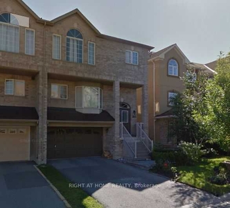 House for sale, 185 Dean Burton Lane, in Newmarket, Canada