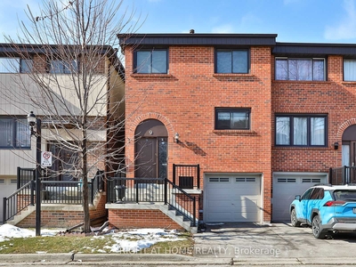 House for sale, 9 Peach Tree Path, in Toronto, Canada