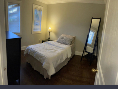 Furnished bedroom for rent in Oakville