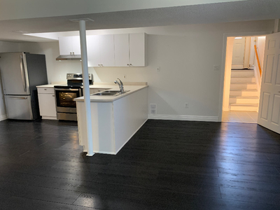 1 bathroom, 1 bedroom private unit May 1st Barrie