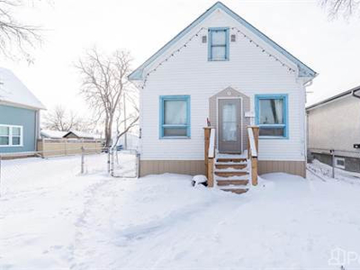 Homes for Sale in Winnipeg, Manitoba $179,900