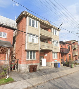 OTTAWA SUMMER SUBLET 2 Rooms in a 3 Bedroom 1 Bath Apartment