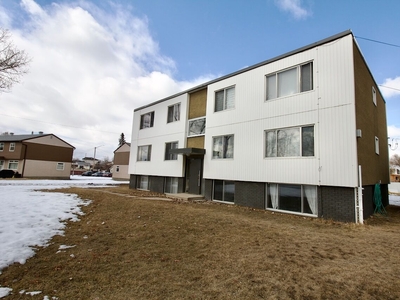 Fort Saskatchewan Condo Unit For Rent | 2 Bed 1 Bath Fully