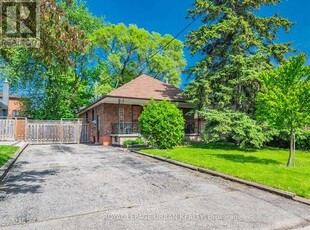 House For Sale In Amesbury, Toronto, Ontario