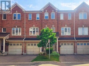 Townhouse For Sale In Erindale, Mississauga, Ontario