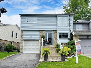 1763 Listowell Cres