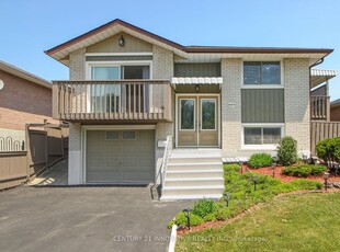 889 Carnaby Cres