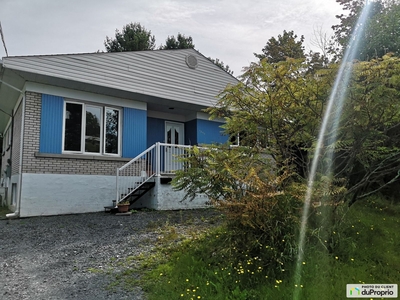 Intergenerational home for sale Sherbrooke (Mont-Bellevue)