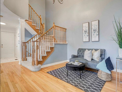 Beautiful end unit townhouse in high demand location in Ajax !