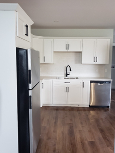 BRAND NEW BRIGHT 2 BED/1 BATH UPPER UNIT FOR RENT – CHESTERVILLE