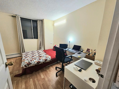 Cozy Airbnb Room At Lowest Price In Toronto @$35 per night