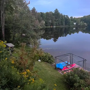 Je cherche un colocataire, bord de l'eau