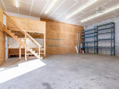 Parksville Warehouse for Lease - Oversized Doors and Ceilings