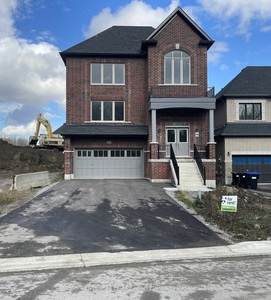 1513 Stovell Cres Innisfil, ON L0L 1W0