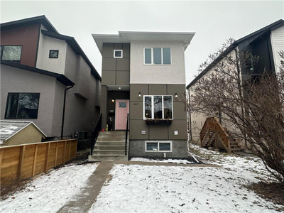 Duplex for Sale in Crescentwood, Winnipeg (202400731)