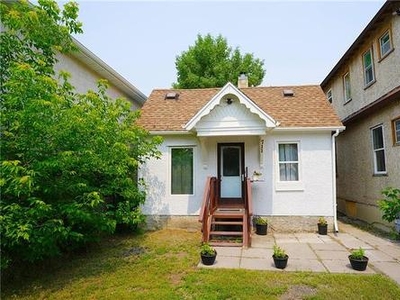 House For Sale In Dufferin, Winnipeg, Manitoba