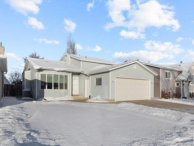 House For Sale In La Perle, Edmonton, Alberta
