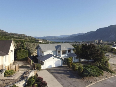 Luxury 4 bedroom Detached House for sale in Penticton, British Columbia
