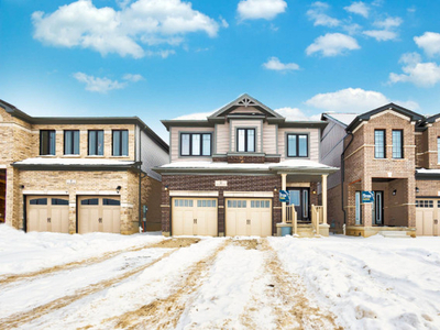 STUNNING DETACHED HOUSE WITH 5 BEDROOMS + 4 BATHS IN KITCHENER