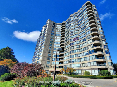 Sun Filled 2 Bedroom Condo 1289 Sq Ft - Parkng and Lcker Incld!!