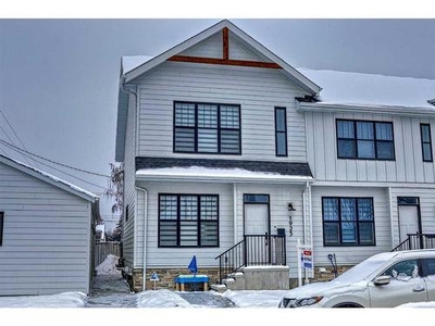 Townhouse For Sale In Montgomery, Calgary, Alberta