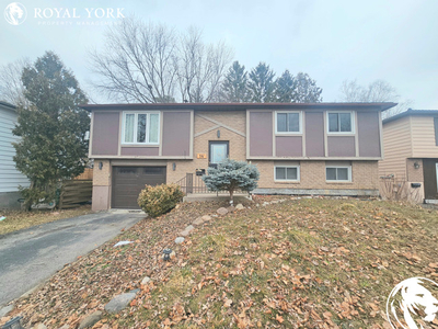 14 Chippawa Cout, Barrie, Ontario L4M 5N8