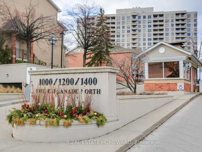 2 Bed, 2 Bath Condo in the Heart of Pickering! 2 Parking Spaces!