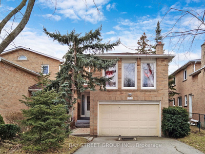 3 Bdrm Detached Home W/ Finished Basement! Go Station Nearby!