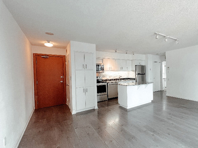 645 SQ.FT. 1 Bed Condo FOR LEASE near Yonge and Sheppard