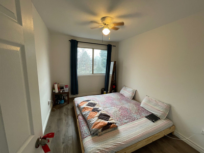 Beautiful 1 private bedroom for rent in townhouse