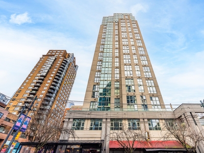 Condo/Apartment for sale, 1188 Howe Street 2802, Greater Vancouver, British Columbia, in Vancouver, Canada