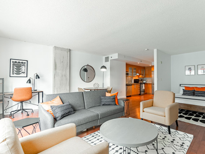 Corporate Stay- Furnished Studio Suite in Downtown Montreal