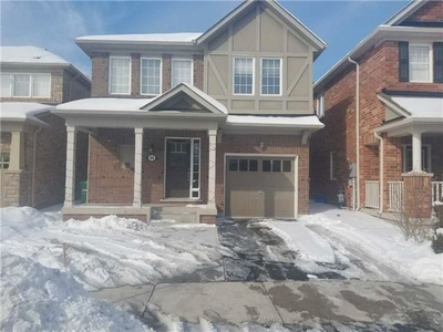 Detached house available in Brampton Immediatelty
