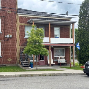 House for sale, 983-985 Rue Lambert, Shawinigan, QC G9N4E9, CA, in Shawinigan, Canada
