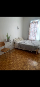 Roommate wanted - furnished sunny mile end apartment - March.1