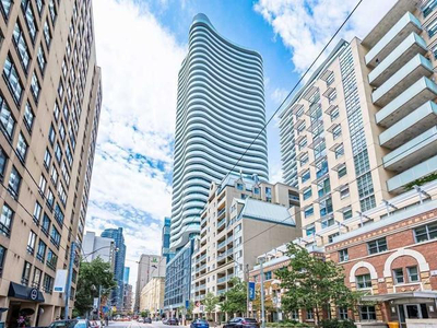 Toronto downtown condo for rent from May to August