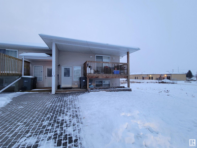 #Unit 4 / D 903 9 ST Cold Lake, Alberta