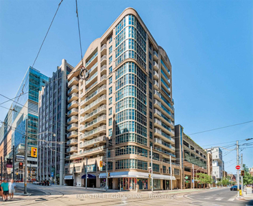 Victoria St, 2 Bedrm+Den In The Heart Of Downtown Toronto!