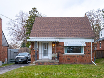 Charming 3-Bed Home in Harris Park! Renovate & Save Big!