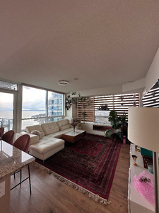 Lakeshore Waterfront View Condo for rent