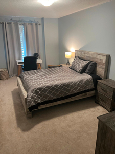 Large Bedroom Avail For Rent in North Oshawa- May 1st! UOIT/ Dur